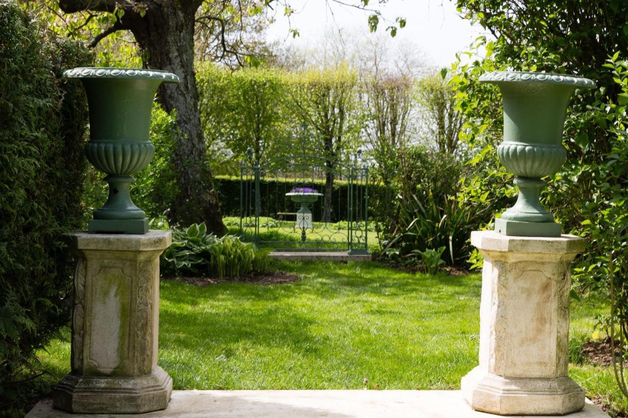 Gite Du Manoir Monnaie Ngoại thất bức ảnh